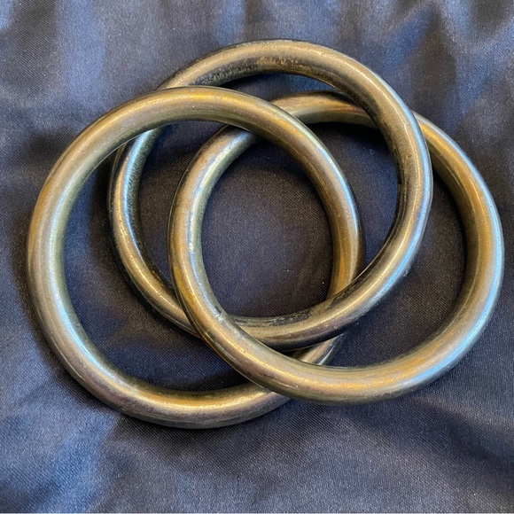 Three interconnected bangle bracelets - Picture 2 of 3